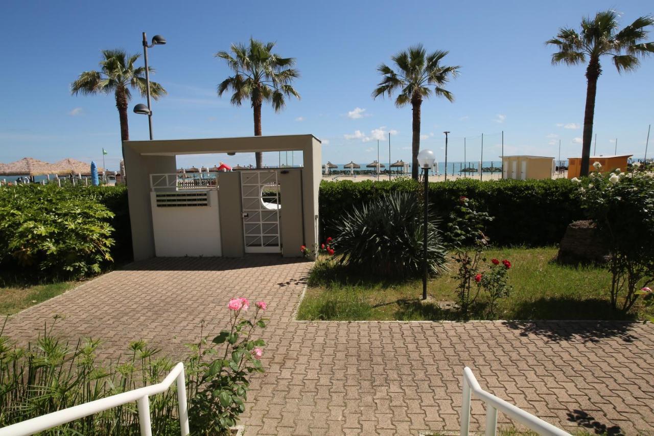 Residence Le Palme Montesilvano Marina Kültér fotó